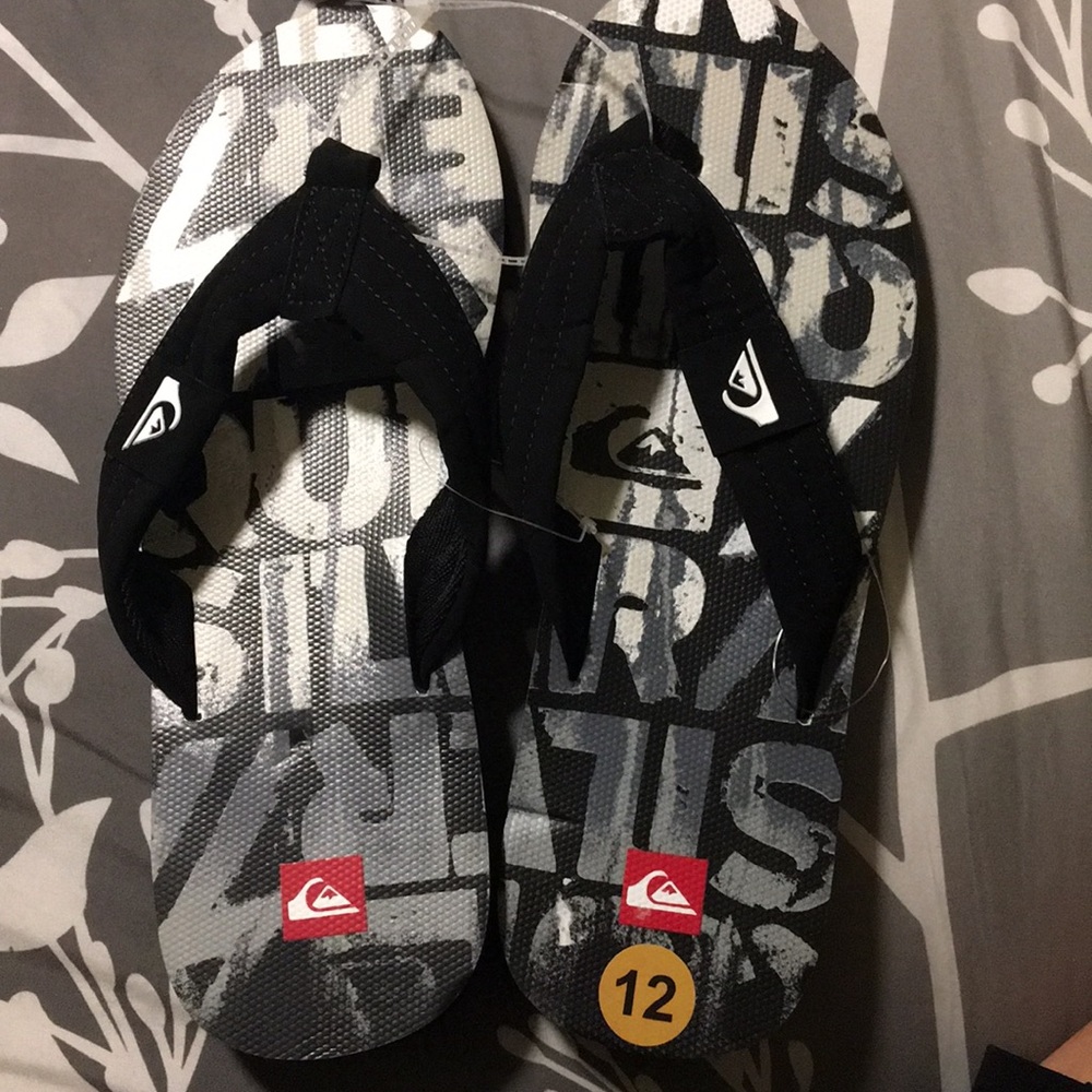 Black/White QuikSilver Flip Flops Men